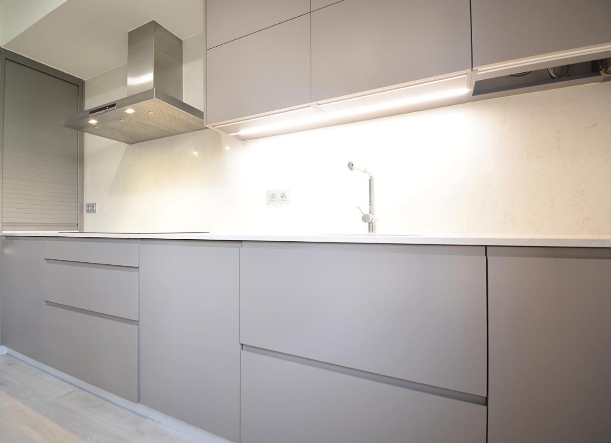 Galihost - Apartamento En Pleno Centro De Portonovo, Санхенхо Экстерьер фото